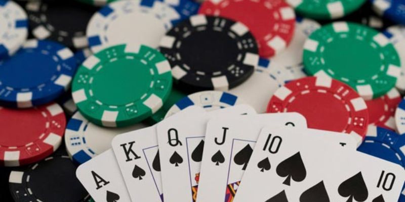 Giới thiệu đôi nét về tựa game bài Poker cực hot hiện nay