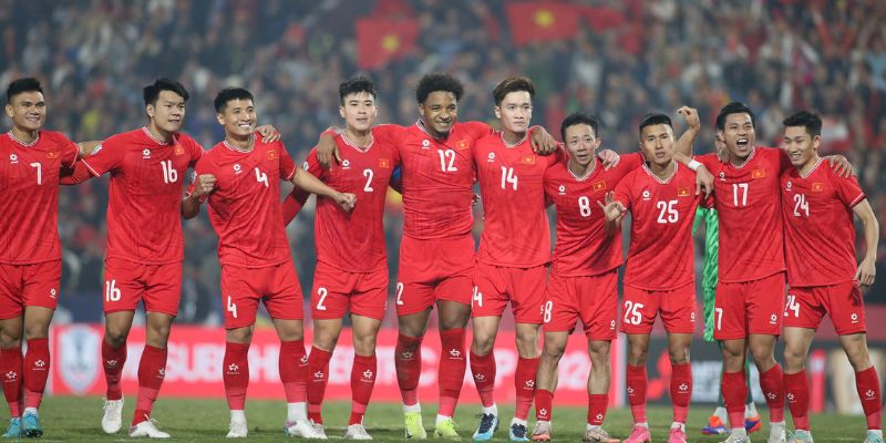 Tìm hiểu mức trung bình chiều cao của cầu thủ Việt Nam